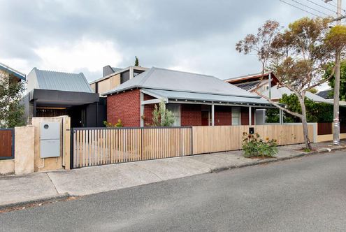 Orient Street House by Philip Stejskal Architects (via Lunchbox Architect)