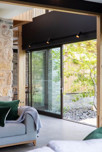 Orient Street House by Philip Stejskal Architects (via Lunchbox Architect)