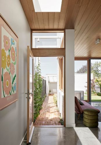 Rosie by Eckersley Architects (via Lunchbox Architect)