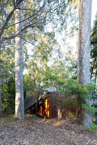 South Durras House Fearns Studio by Fearns Studio (via Lunchbox Architect)