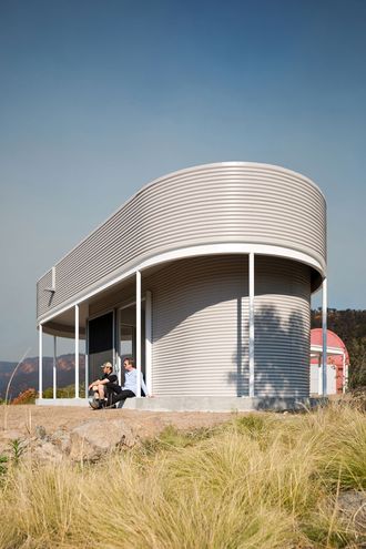 Southern Highlands House by Benn & Penna Architects (via Lunchbox Architect)