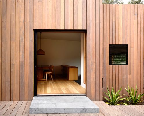 Stepped House by Rob Kennon Architects (via Lunchbox Architect)