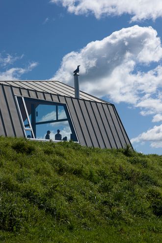 The Crossing by Studio2 Architects (via Lunchbox Architect)