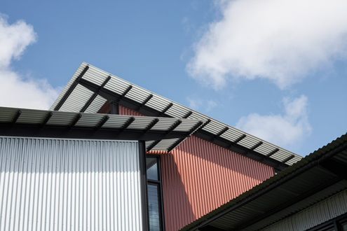 Tin Shed House by Ironbark Architecture (via Lunchbox Architect)