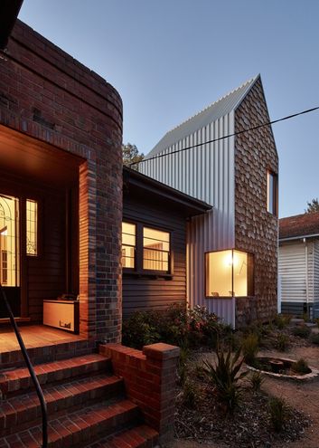 Tower House by Andrew Maynard Architects (via Lunchbox Architect)