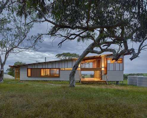 Waitpinga Retreat by Mountford Williamson Architecture (via Lunchbox Architect)