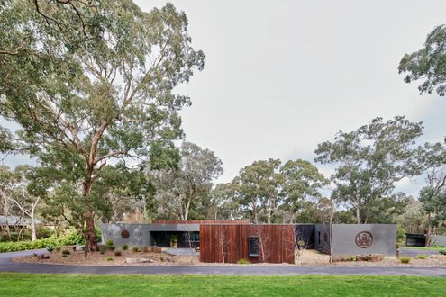 Yarrambat Textural by Lume Architecture (via Lunchbox Architect)