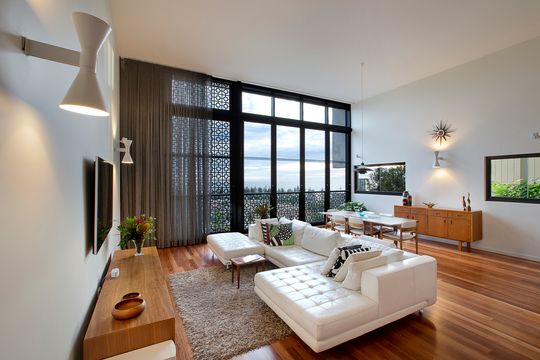 From 80s Dated to 60s Modern - Gold Coast Home Transformed