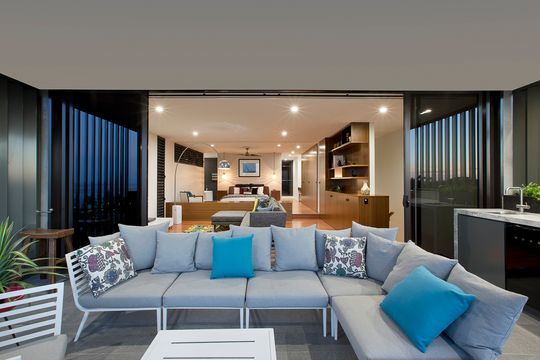 From 80s Dated to 60s Modern - Gold Coast Home Transformed