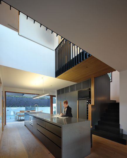 Beeston Street House by Shaun Lockyer Architects (via Lunchbox Architect)