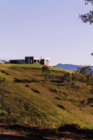 Benbulla House by Austin McFarland Architects (via Lunchbox Architect)