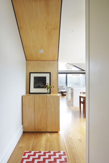 Big Little House by Nic Owen Architects (via Lunchbox Architect)