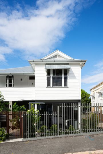 Black Ribbon House