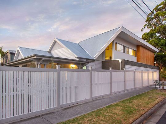 Black Rock House by Jost Architects (via Lunchbox Architect)