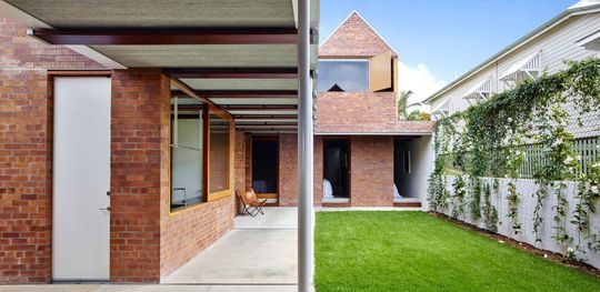 Christian Street House by James Russell Architect (via Lunchbox Architect)