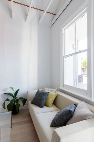 This Is How You Transform a Tight and Dingy Terrace Without Extending