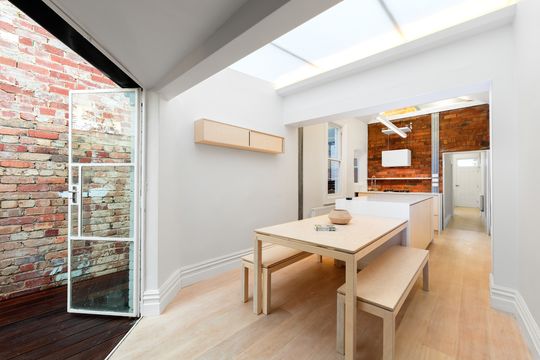 This Is How You Transform a Tight and Dingy Terrace Without Extending