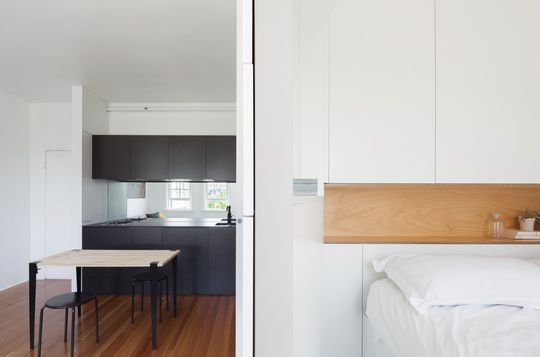 Darlinghurst Apartment by Brad Swartz Architect (via Lunchbox Architect)