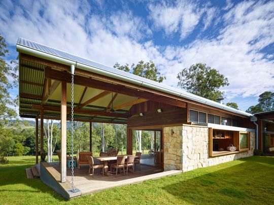 Hinterland House by Shaun Lockyer Architects (via Lunchbox Architect)