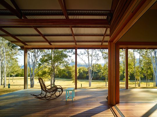 Hinterland House by Shaun Lockyer Architects (via Lunchbox Architect)