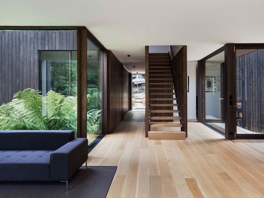 This Suburban Home Connects with the Landscape in a Unique Way