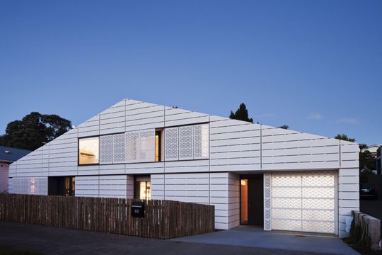 House for Five by RTA Studio (via Lunchbox Architect)