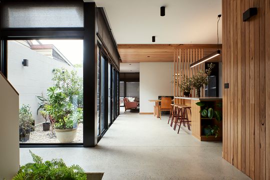 Kew Courtyard House