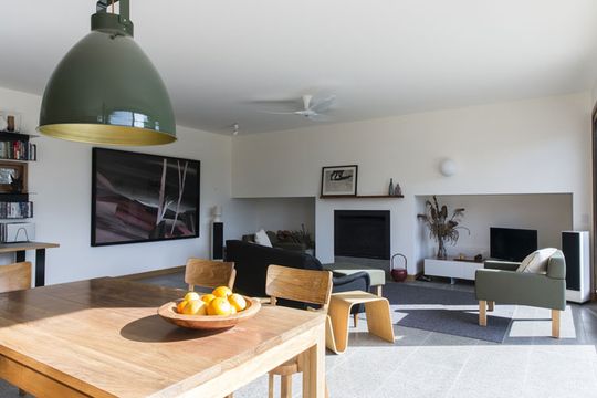 Leura Lane House living and dining areas receive a lot of natural light