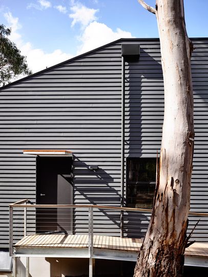 Lorne Hill House by Will Harkness Architecture (via Lunchbox Architect)