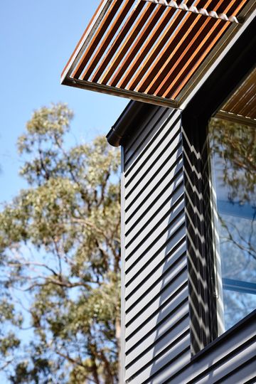 Lorne Hill House by Will Harkness Architecture (via Lunchbox Architect)