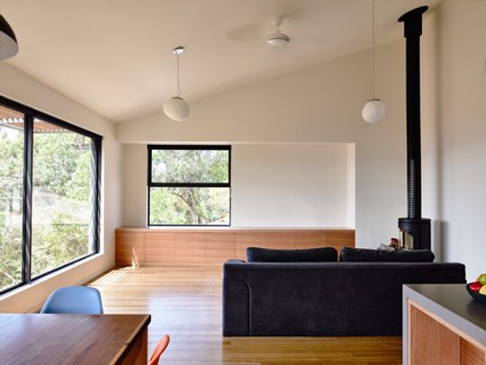 Lorne Hill House by Will Harkness Architecture (via Lunchbox Architect)