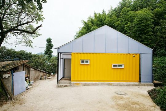 Low-Cost Container House by JYA-RRCHITECTS (via Lunchbox Architect