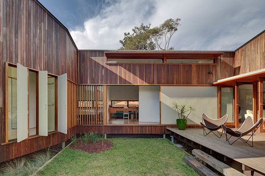 Marrickville Courtyard House is a Subdivision that Doesn't Dominate
