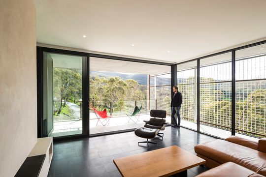 A Home On a Challenging Site is Designed to Resist Bushfire