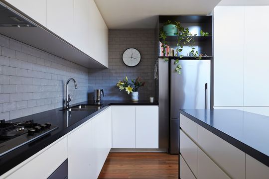 This Elsternwick Home Delights on a Narrow, Tightly Constrained Block