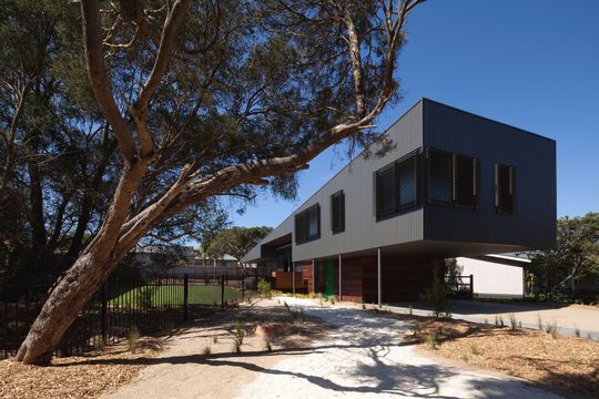 New House by Grant Maggs Architects (via Lunchbox Architect)