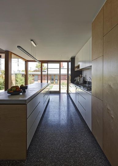 North Fitzroy House by Jean-Paul Rollo Architects (via Lunchbox Architect)