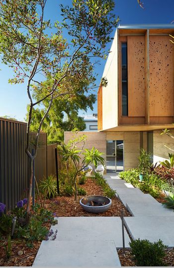 North Perth House by Jonathan Lake Architects (via Lunchbox Architect)