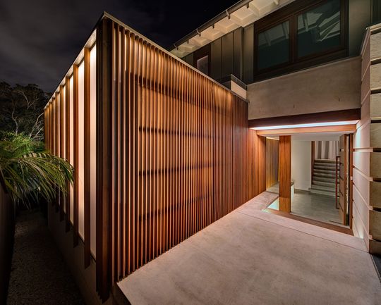 Northbridge House 2 by Roth Architects (via Lunchbox Architect)