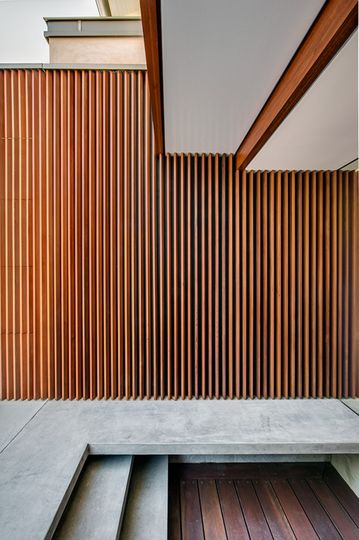 Northbridge House 2 by Roth Architects (via Lunchbox Architect)