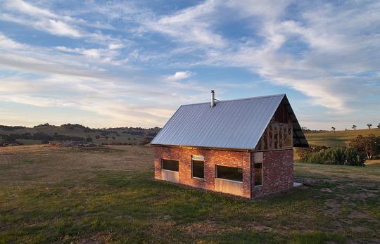 Nullavale House and Shed