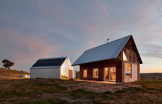 Nullavale House and Shed