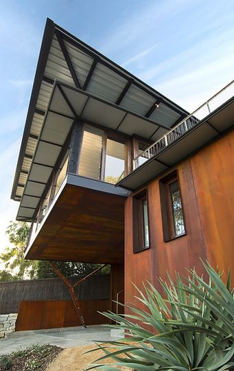 Pacific House by Casey Brown Architecture (via Lunchbox Architect)