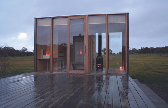 Sustainable Prefabricated Rural Retreat by ARKit (via Lunchbox Architect)