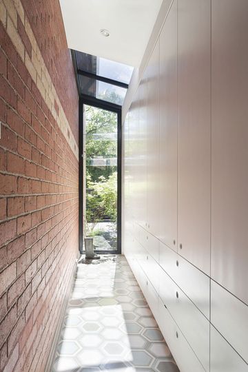 St Kilda East House by Clare Cousins Architect (via Lunchbox Architect)