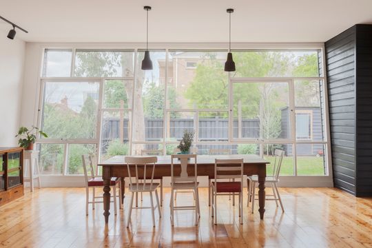 Black Is the New White at This Striking 'House in the Round' Addition