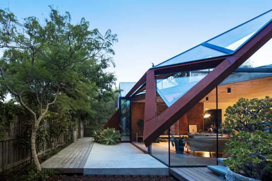 Glazed Roof Floats Like a Leaf Capturing Views of Trees and Sky