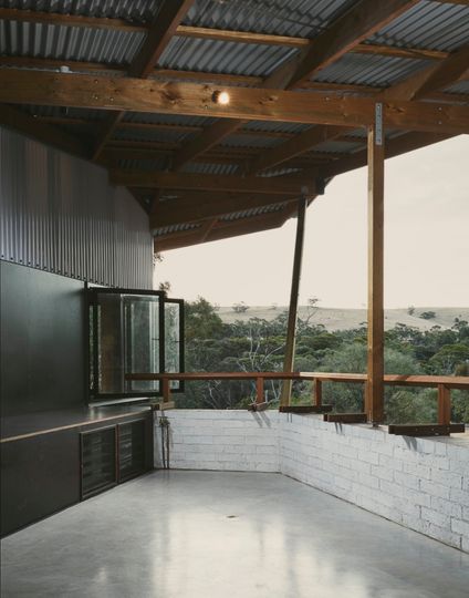 This Country Shack Feels More Like a Tent or a Boat in the Landscape