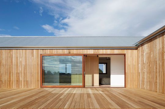 Trentham Modern Farmhouse by Glow Building Design (via Lunchbox Architect)