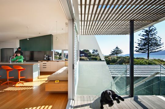 Waikanae House by Parsonson Architects (via Lunchbox Architect)